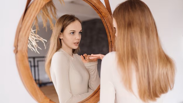 Insatisfaction Corporelle Chez Les Adolescentes : Comprendre Et Agir