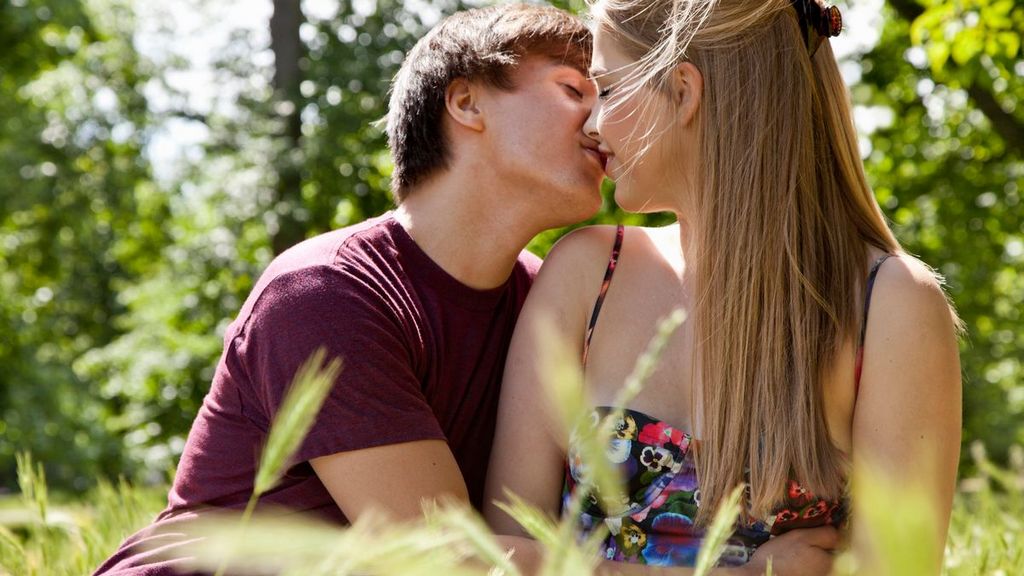 Les Amours De Vacances : Entre Liberté Et Normes&nbsp;Sociales