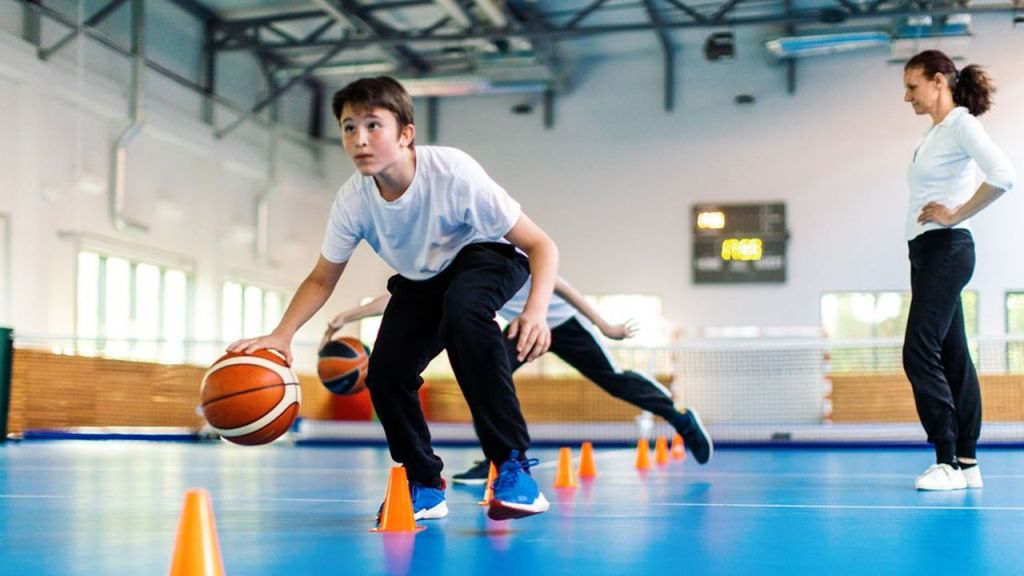 L’Engagement Sportif Des Jeunes : Entre Abandon Et Continuité Fragile