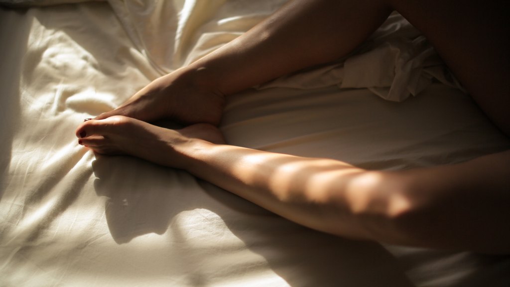 La Sexualité À L’Ère Numérique : Entre Intimité Virtuelle Et Défis Éthiques