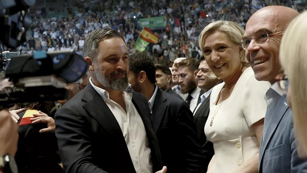 Droite Radicale : La Crise Démocratique Et Le Pouvoir Du Peuple